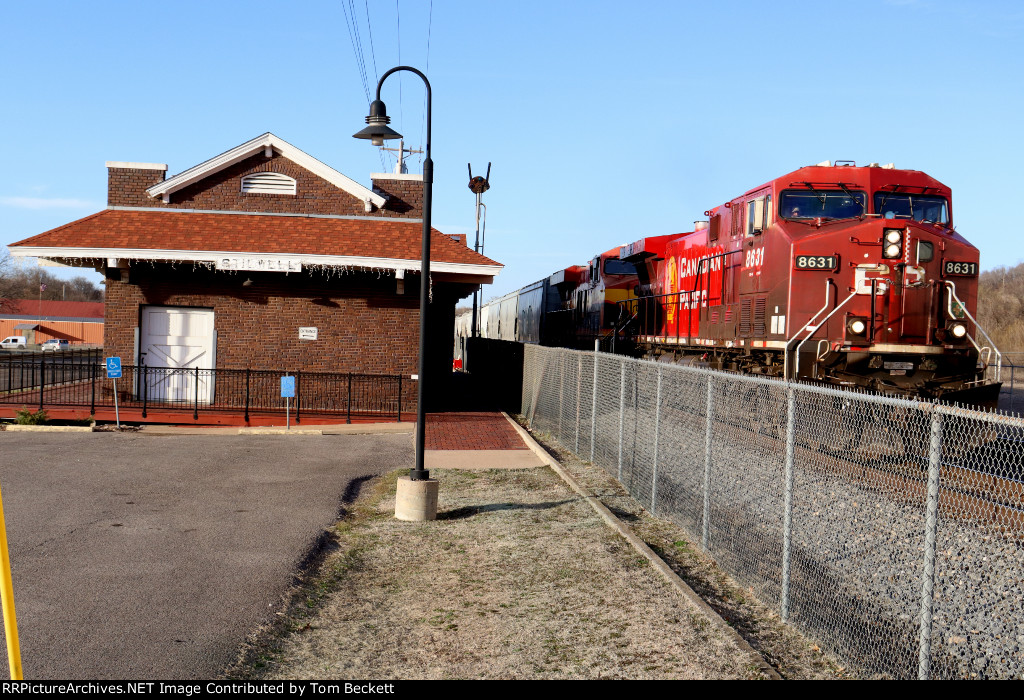 Oil train south